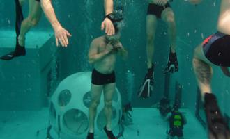 Les plongeurs en entrainement à NEMO 33