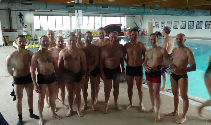 Les plongeurs en entrainement à NEMO 33 en Belgique