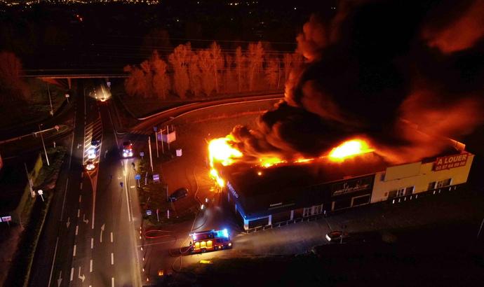 feu de bâtiement commercial