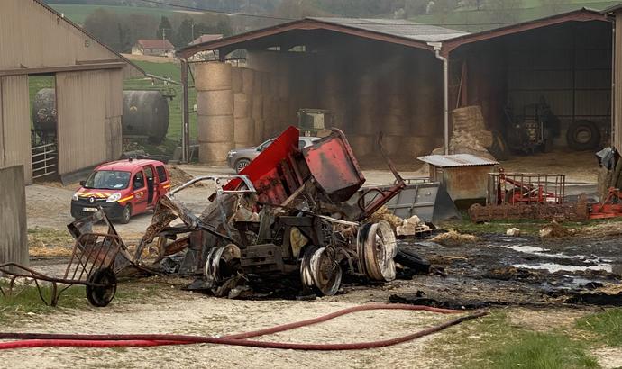 100 bêtes et 3500 m² d'exploitation agricole sauvés des flammes