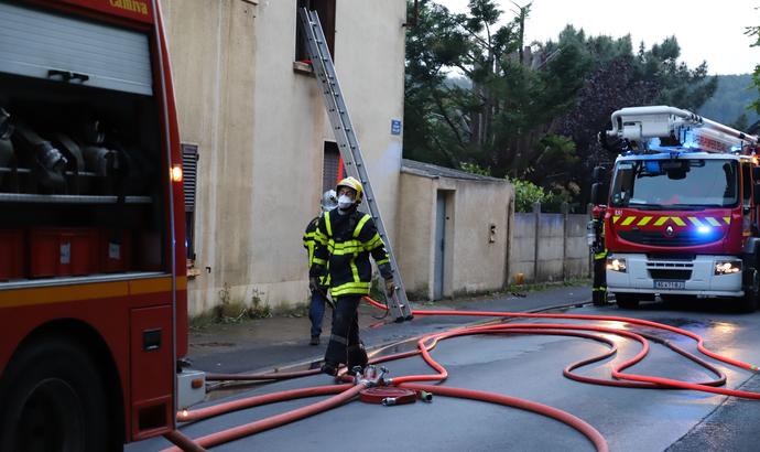 Feu de toiture à Nouzonville 12 mai 2020