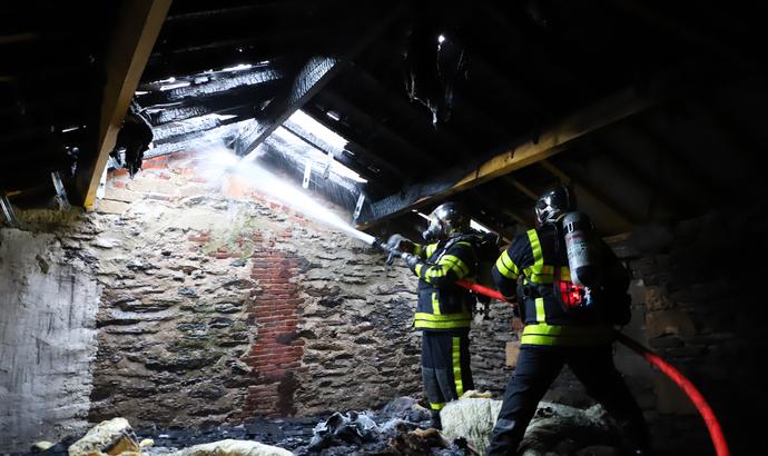 Feu de toiture à nouzonville